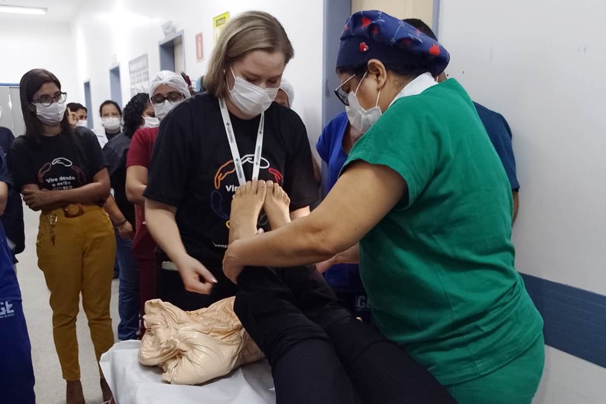 Leia mais sobre o artigo Servidores do HGE promovem ação multidisciplinar contra as lesões por pressão.