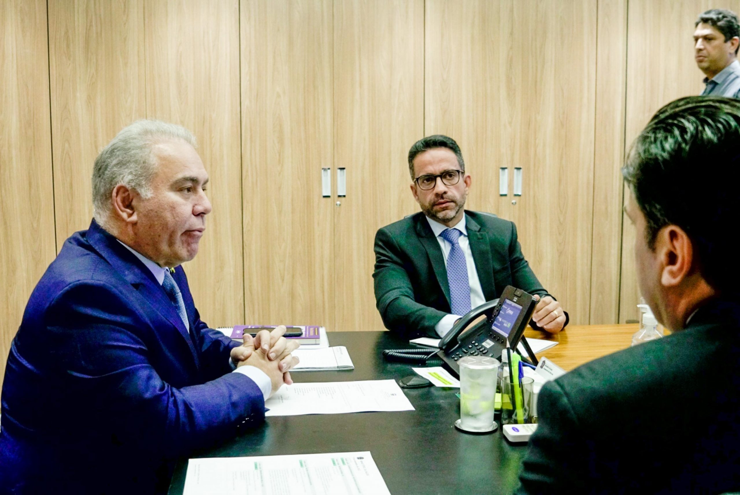 Leia mais sobre o artigo Governador Paulo Dantas solicita ao MS habilitação de leitos de novos hospitais e UPAs