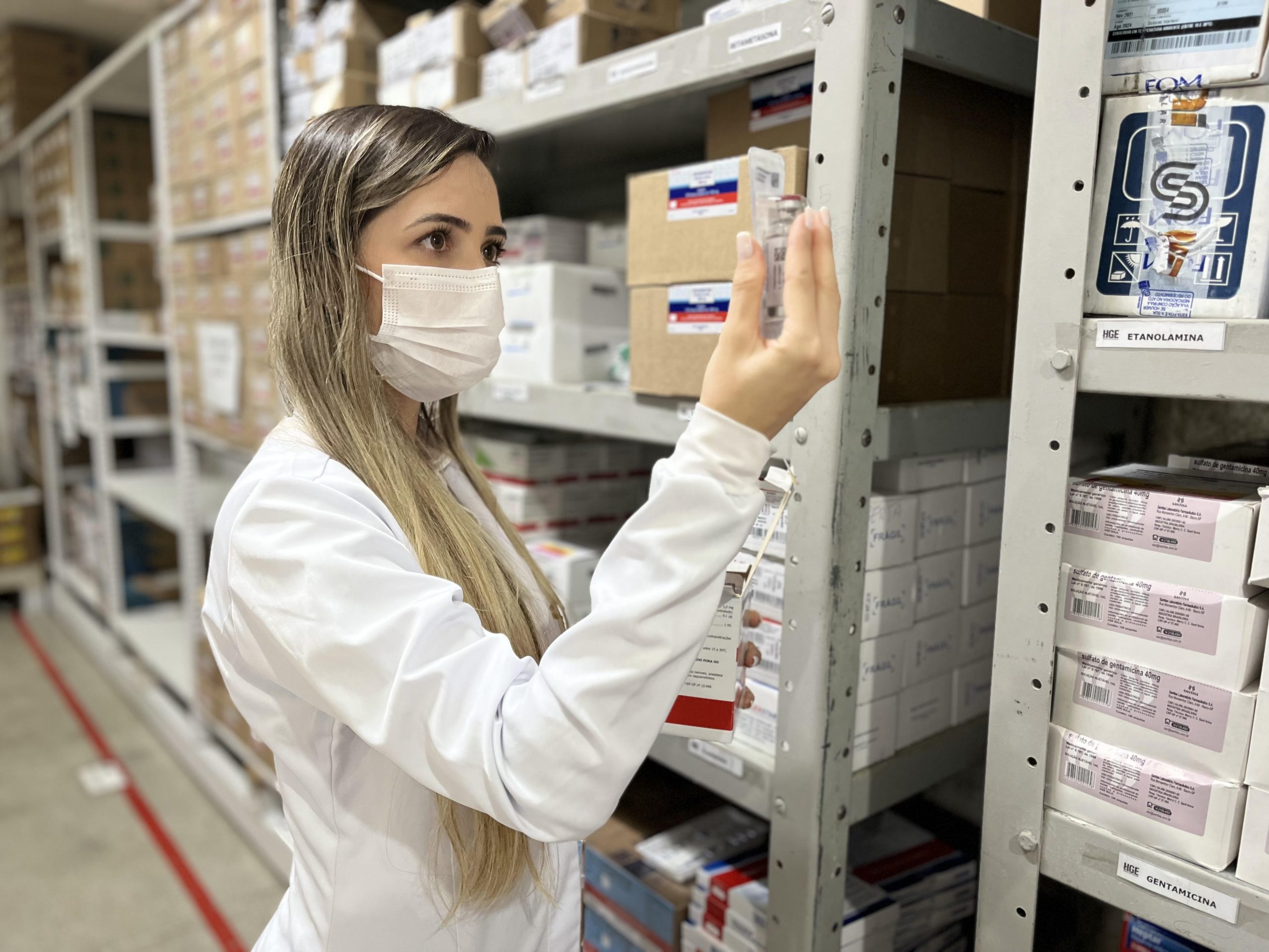 Leia mais sobre o artigo Farmacêuticos integram o time que salva vidas nas unidades da Sesau.