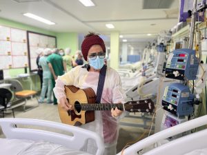 Pacientes do HGE são contemplados com projeto musical