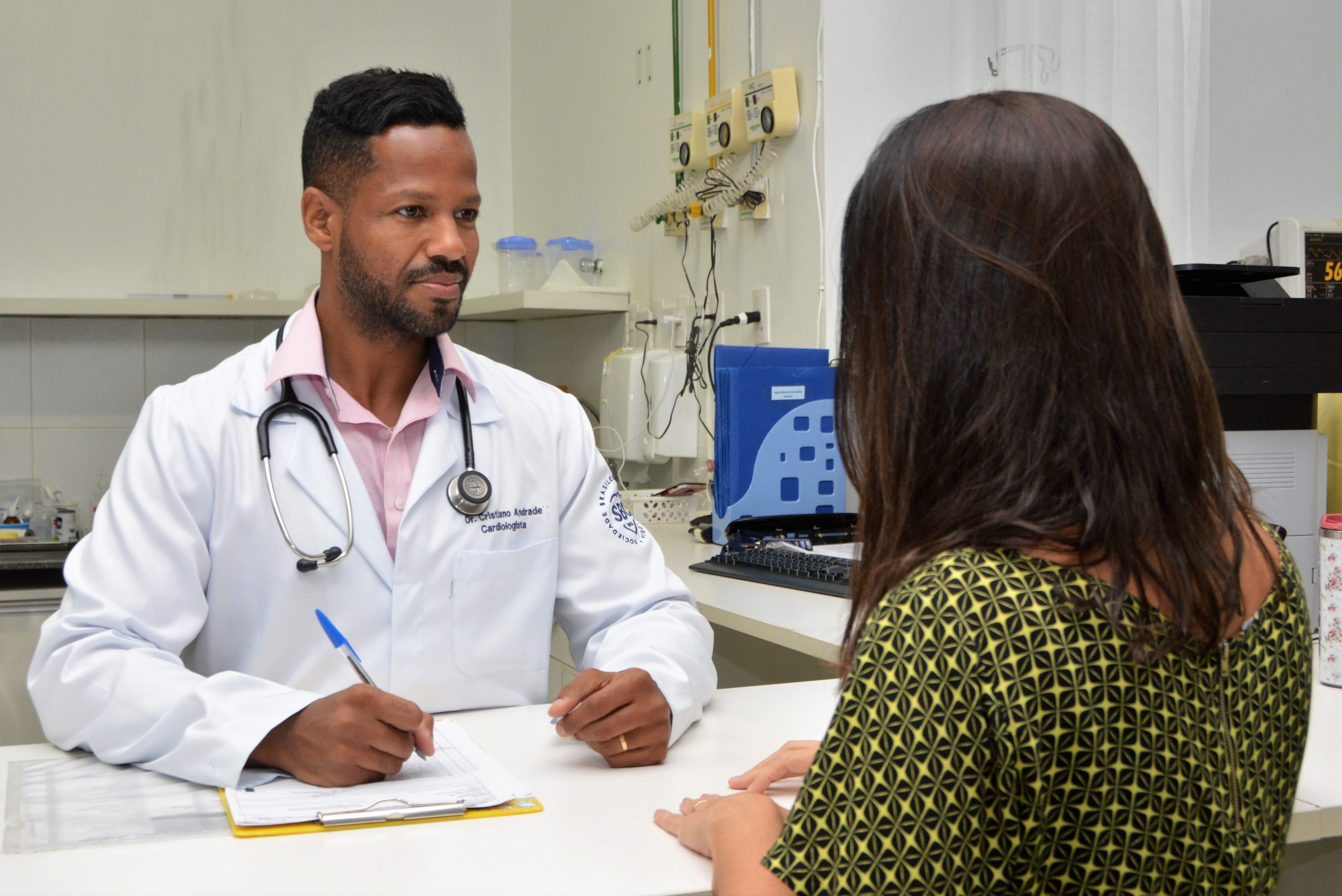 Leia mais sobre o artigo Sesau vai capacitar médicos sobre manejo clínico dos pacientes com arboviroses e leptospirose