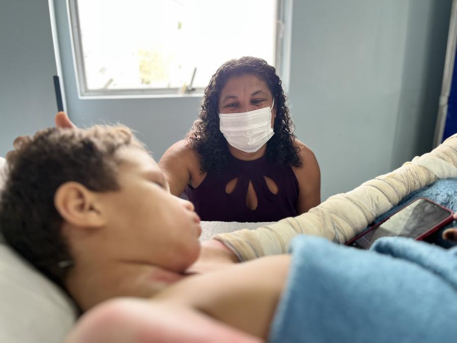 Leia mais sobre o artigo HGE salva vida de irmãos que sofreram graves queimaduras após explosão por pólvora
