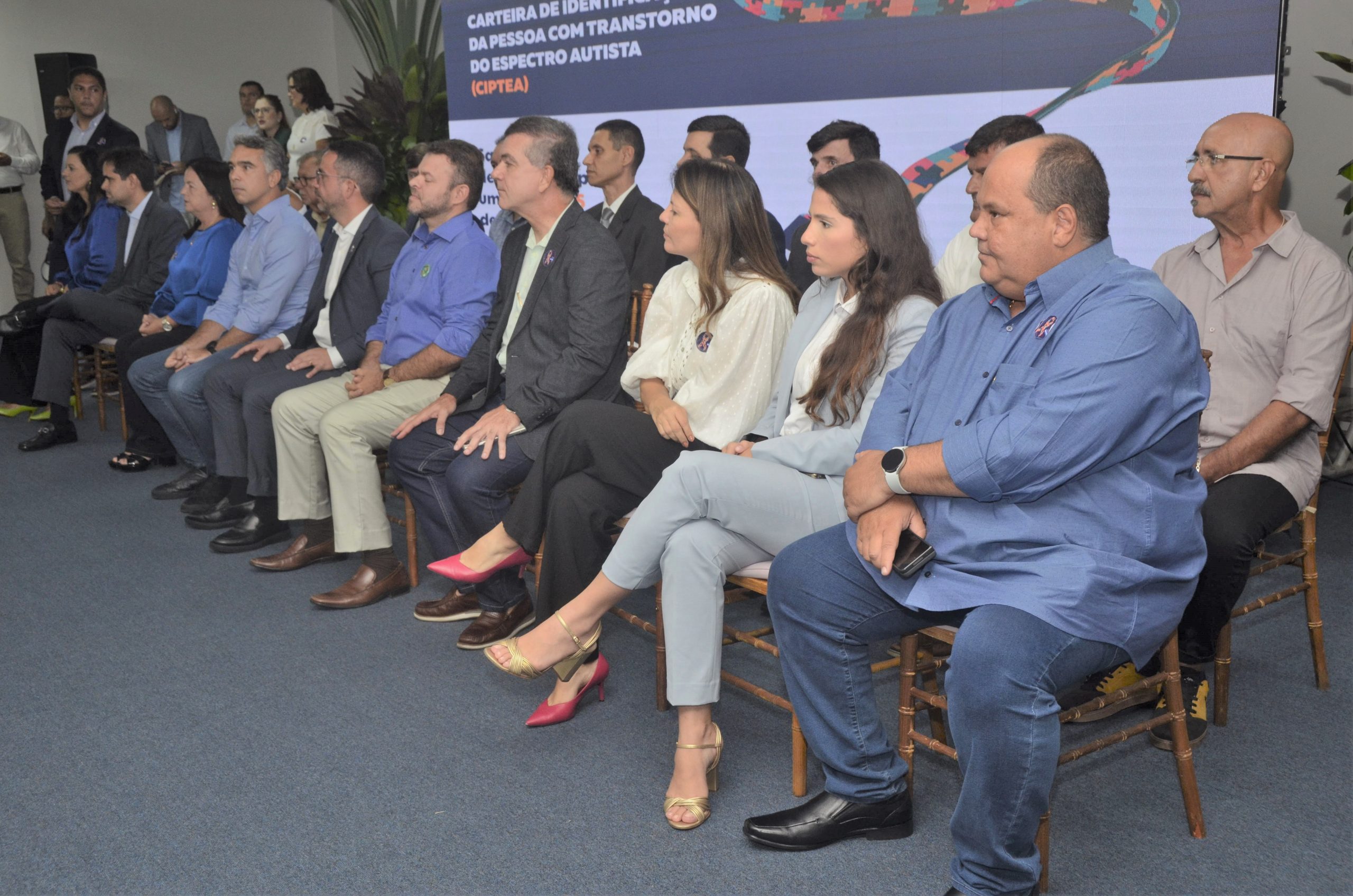 Leia mais sobre o artigo Secretário da Saúde participa do lançamento da Carteira de Identificação para Pessoa com Transtorno do Espectro Autista 