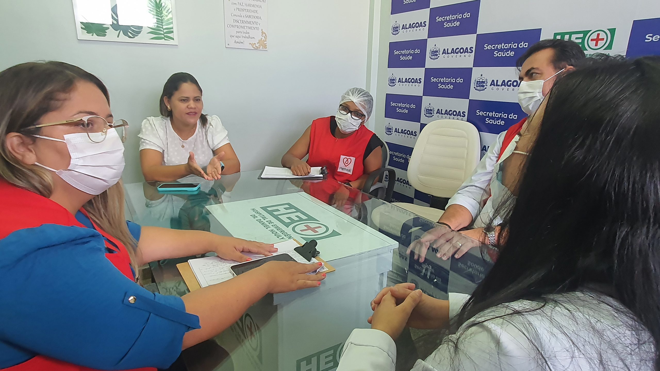 Leia mais sobre o artigo Hospital de Emergência recebe visita de técnicos do setor de qualidade do Hemoal