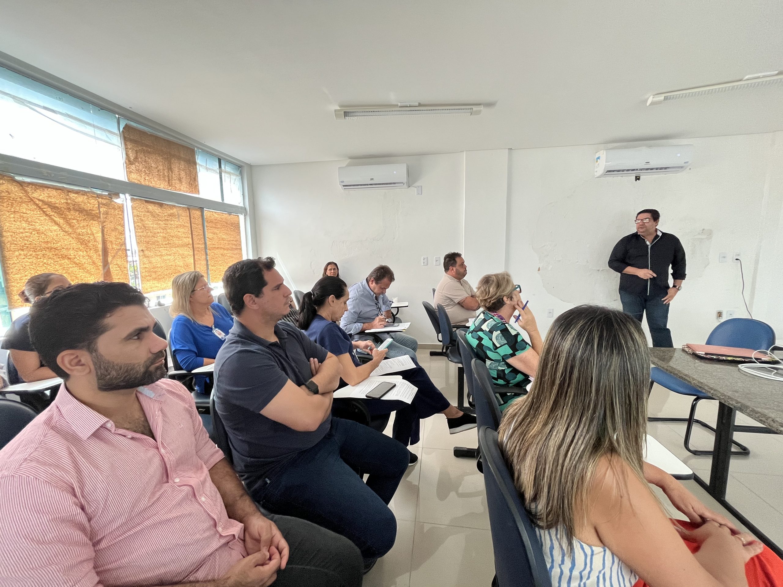 Leia mais sobre o artigo Três especializações articuladas com o Hospital Sírio Libanês são desenvolvidas por servidores no HGE