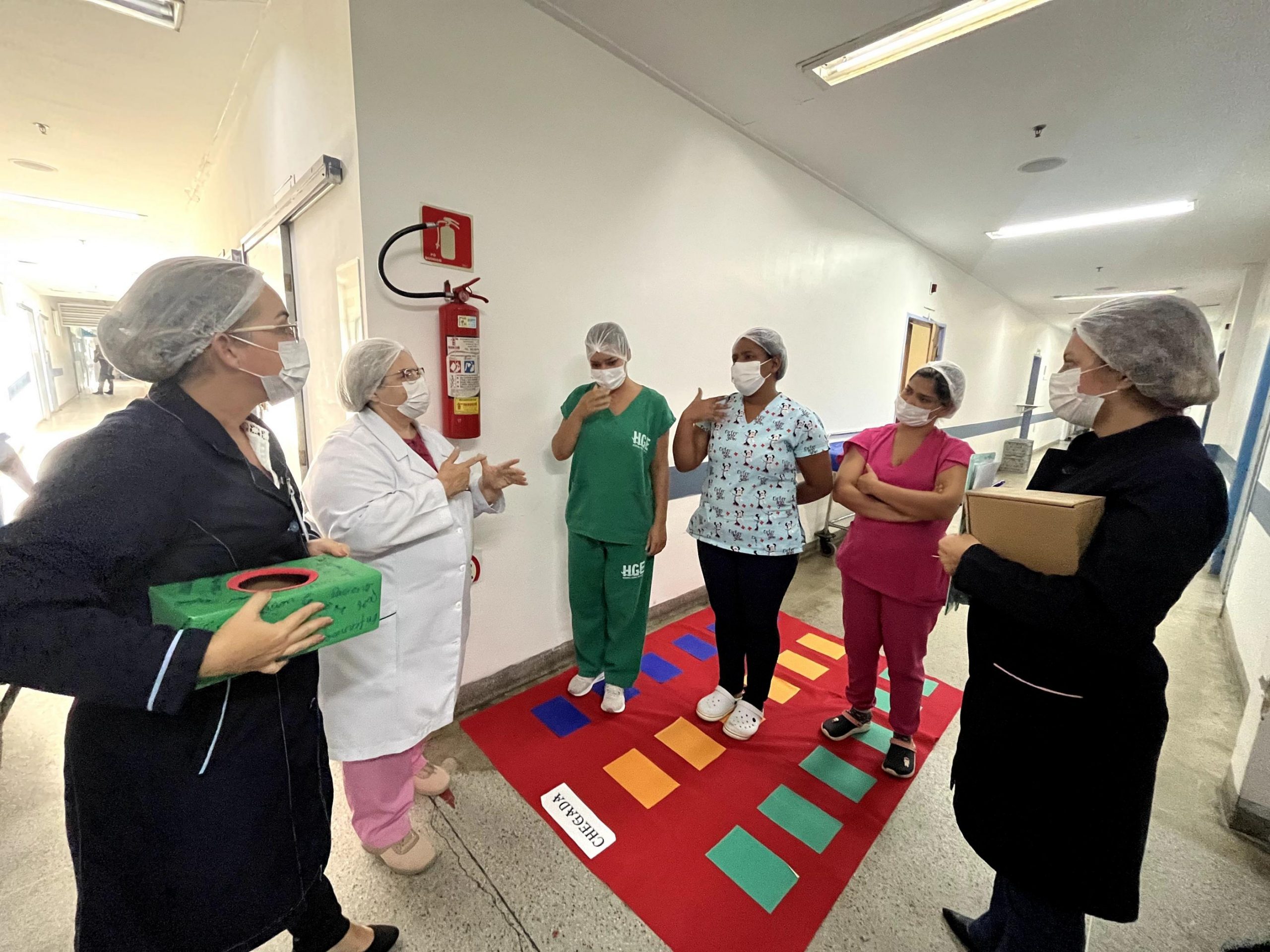 Leia mais sobre o artigo Metas de Segurança do Paciente são ensinadas de forma lúdica aos servidores do HGE