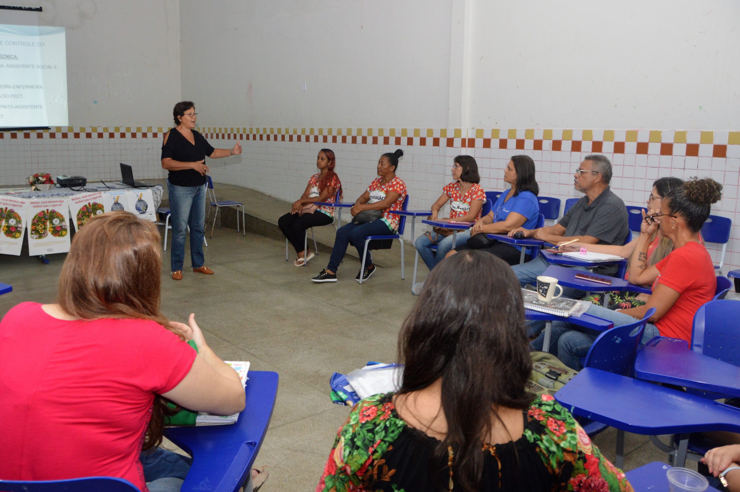 Leia mais sobre o artigo Sesau capacita professores da rede estadual de ensino sobre os males do tabagismo