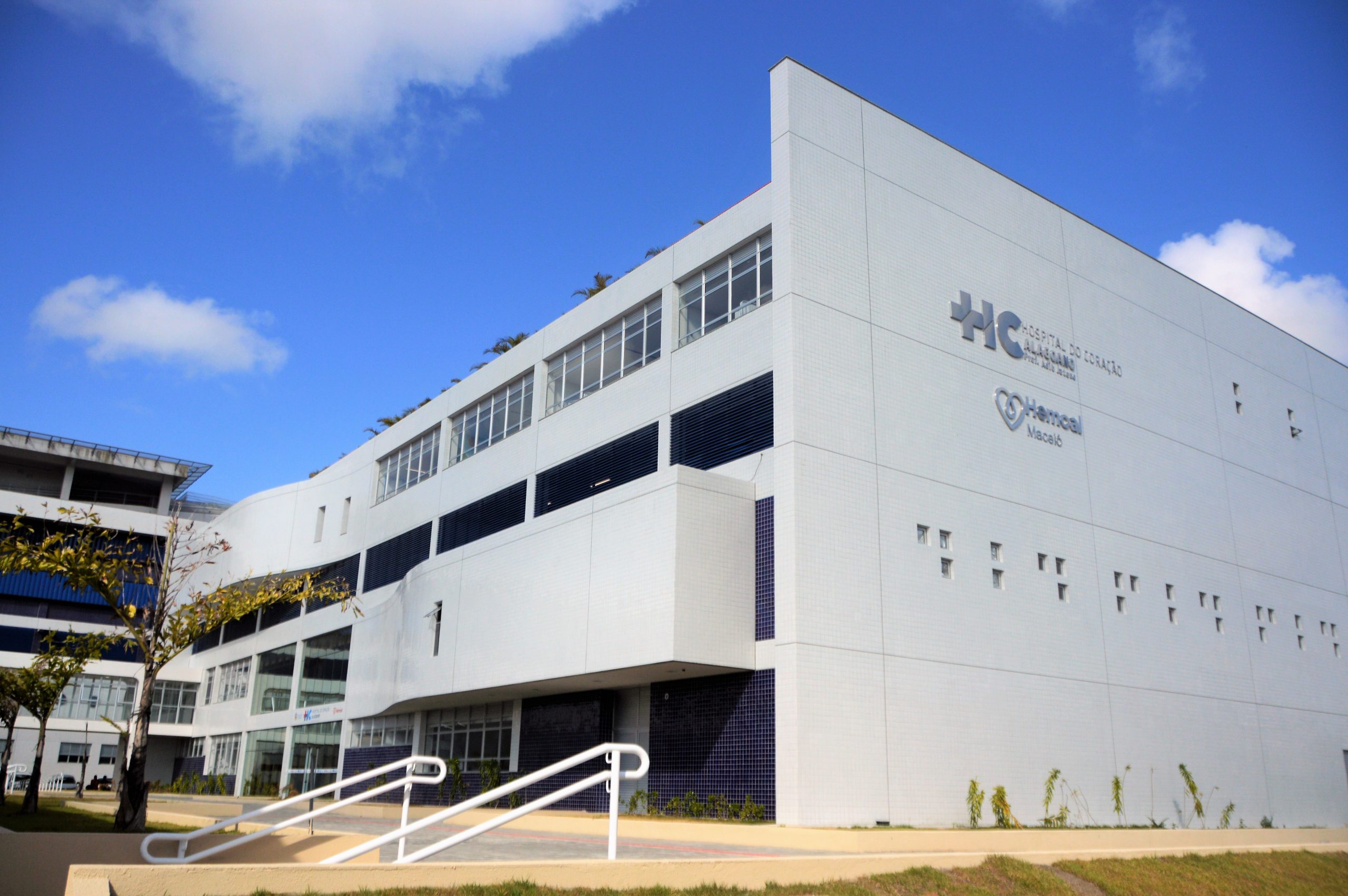 Leia mais sobre o artigo Hospital do Coração Alagoano realiza mais de 9 mil atendimentos desde a sua inauguração