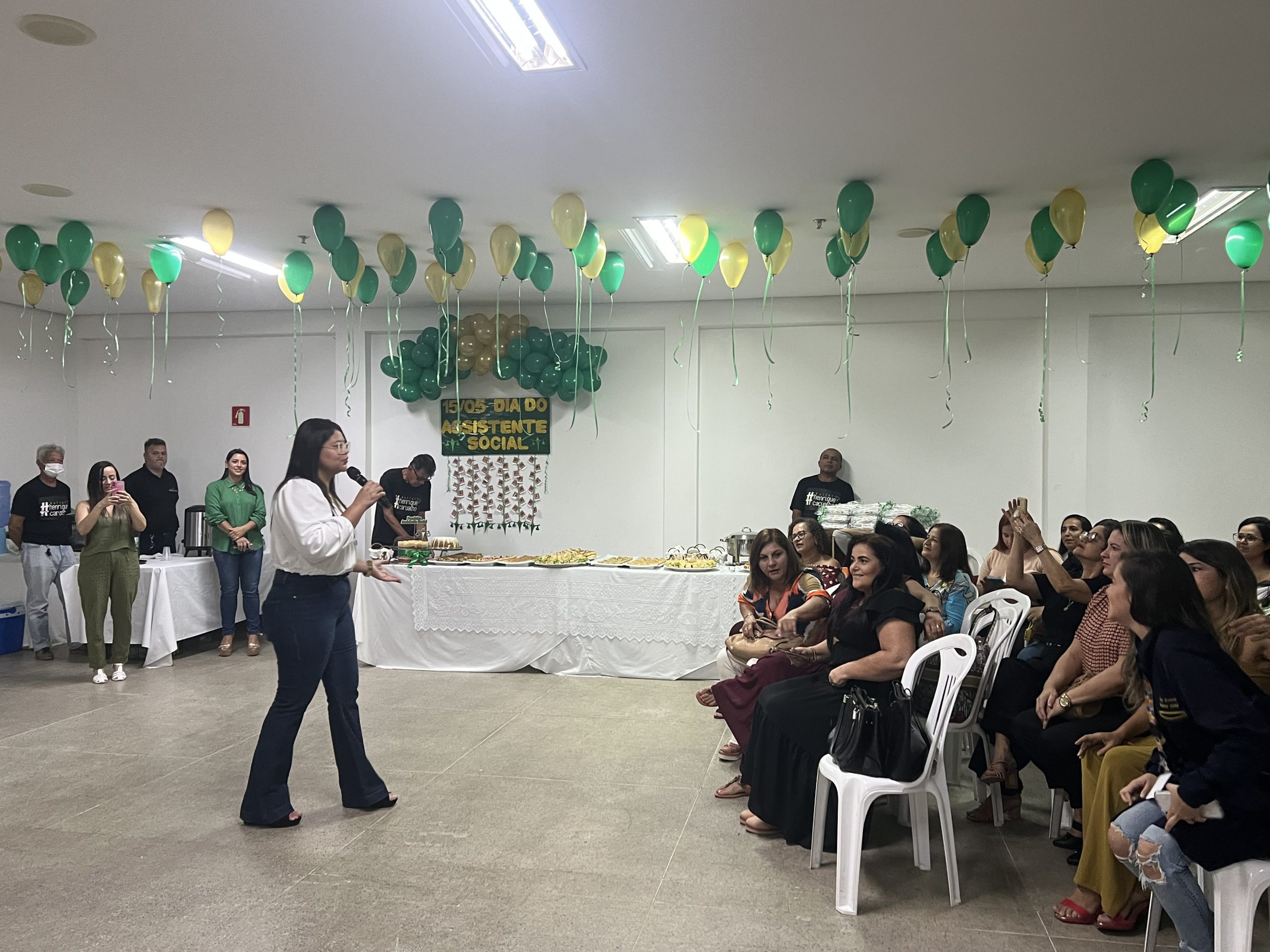 Leia mais sobre o artigo Dia do Assistente Social é celebrado com homenagens e música no HGE