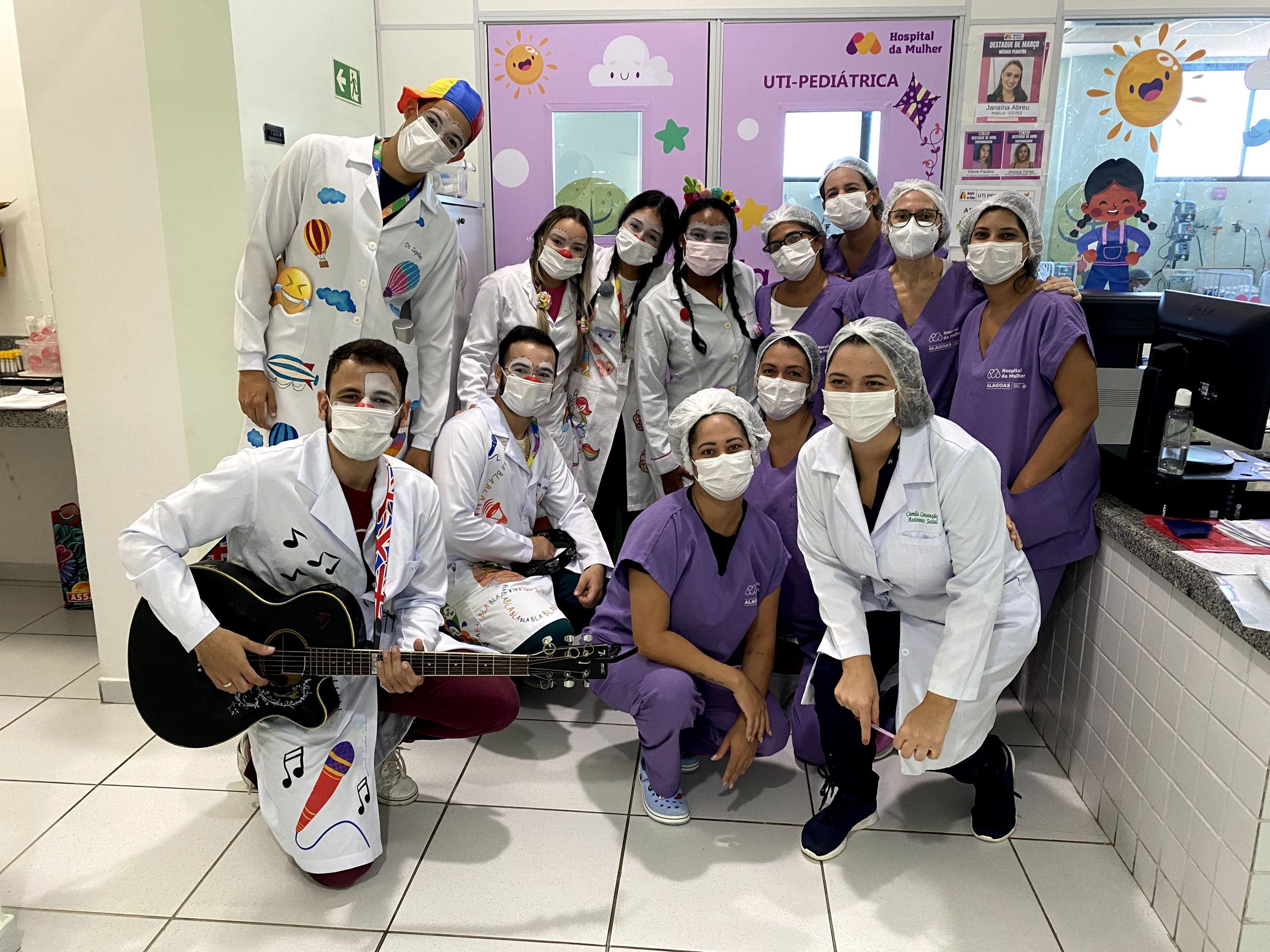 Leia mais sobre o artigo Pacientes do Hospital da Mulher recebem visita de palhaços do Projeto Sorriso de Plantão