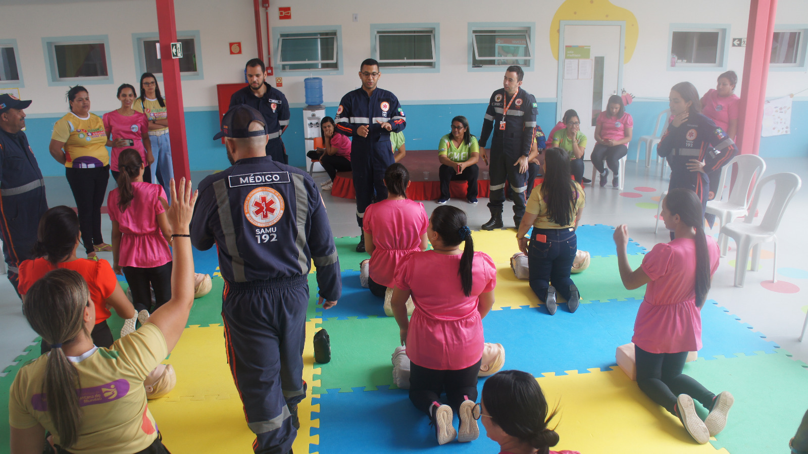 Leia mais sobre o artigo Samu capacita profissionais da creche Cria de Santana do Mundaú sobre primeiros socorros