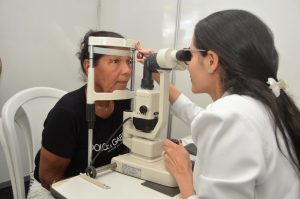 Programa Vida Nova nas Grotas leva atendimento médico especializado para comunidade em Ipioca