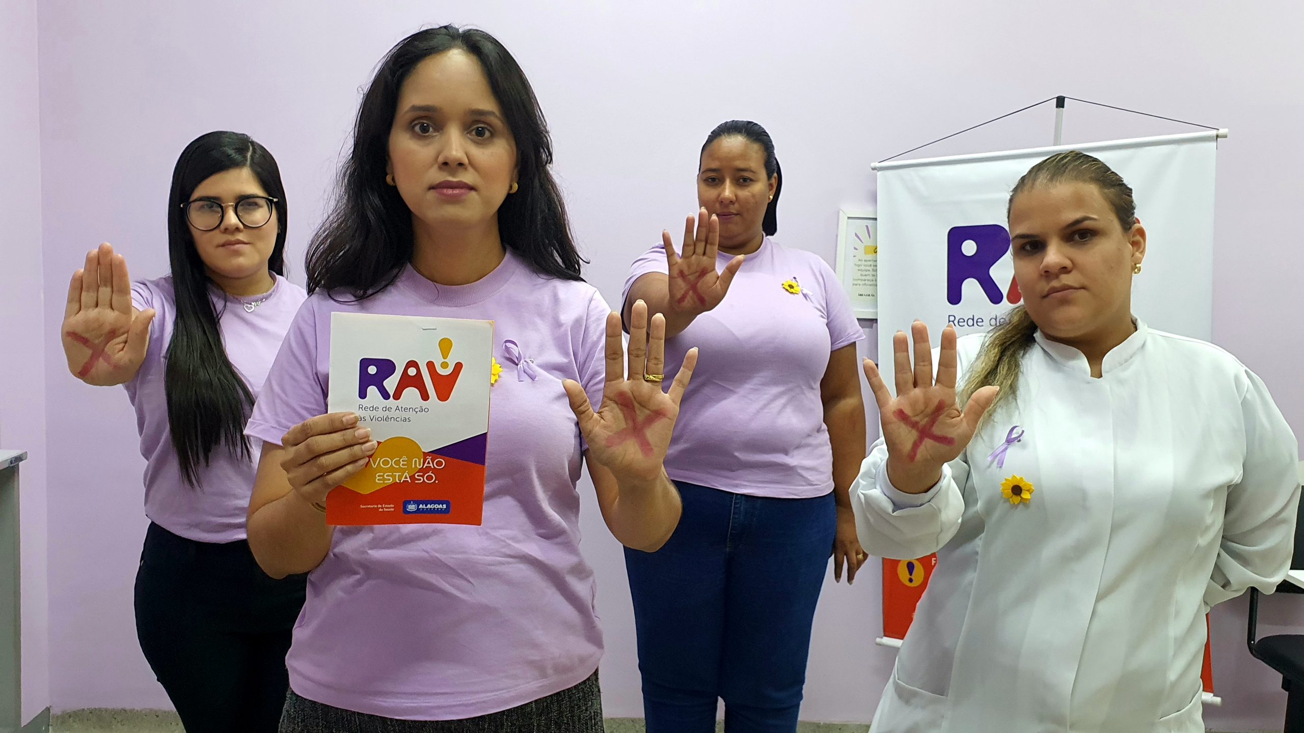 Leia mais sobre o artigo Hospital de Emergência do Agreste realiza ação teatral para conscientizar sobre a violência contra a mulher