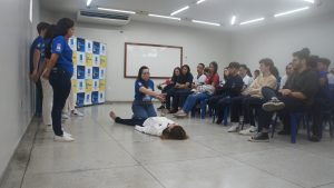 Projeto Samu nas Escolas conscientiza estudantes de colégio em Maceió sobre primeiros socorros e trotes
