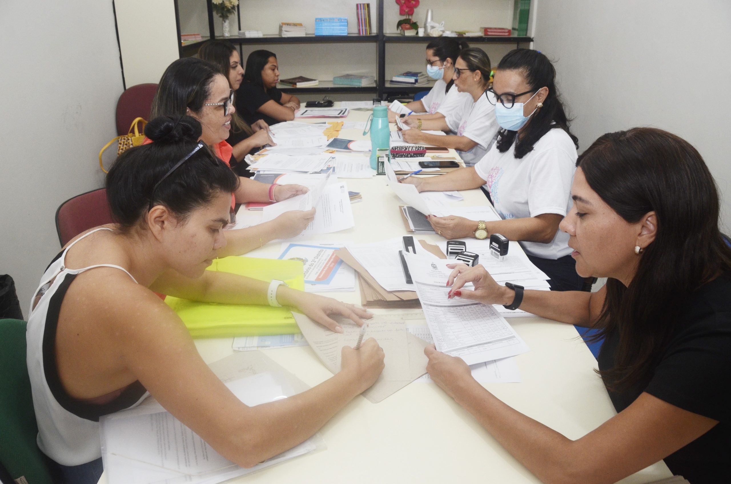 Leia mais sobre o artigo Nova etapa: Saúde recebe títulos de candidatos aprovados no PSS para o Sistema Prisional