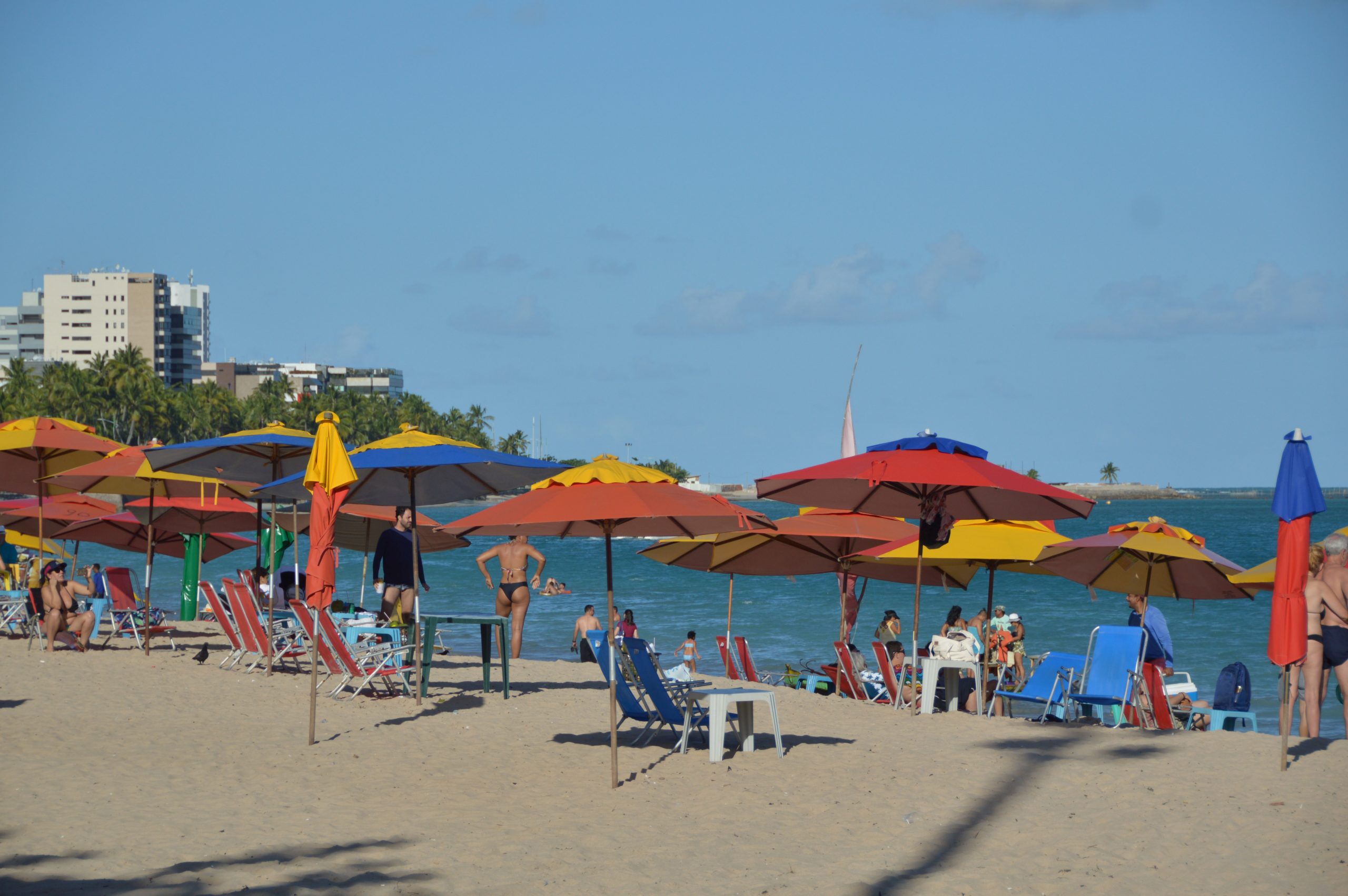 Leia mais sobre o artigo Saiba o que fazer para cuidar da saúde durante este feriadão com altas temperaturas