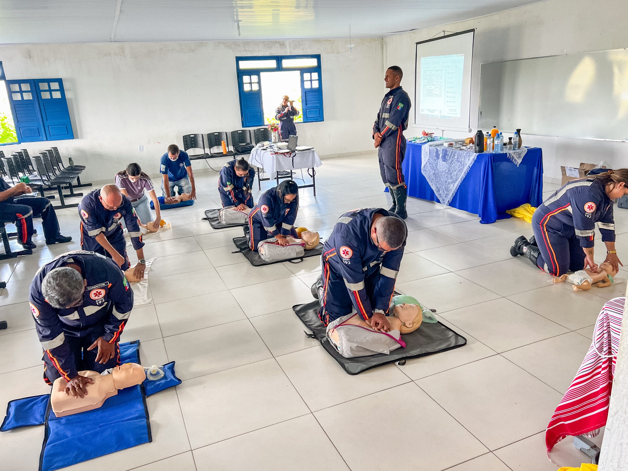 Leia mais sobre o artigo Socorristas da Base Descentralizada do Samu de Viçosa recebem treinamento em suporte à vida