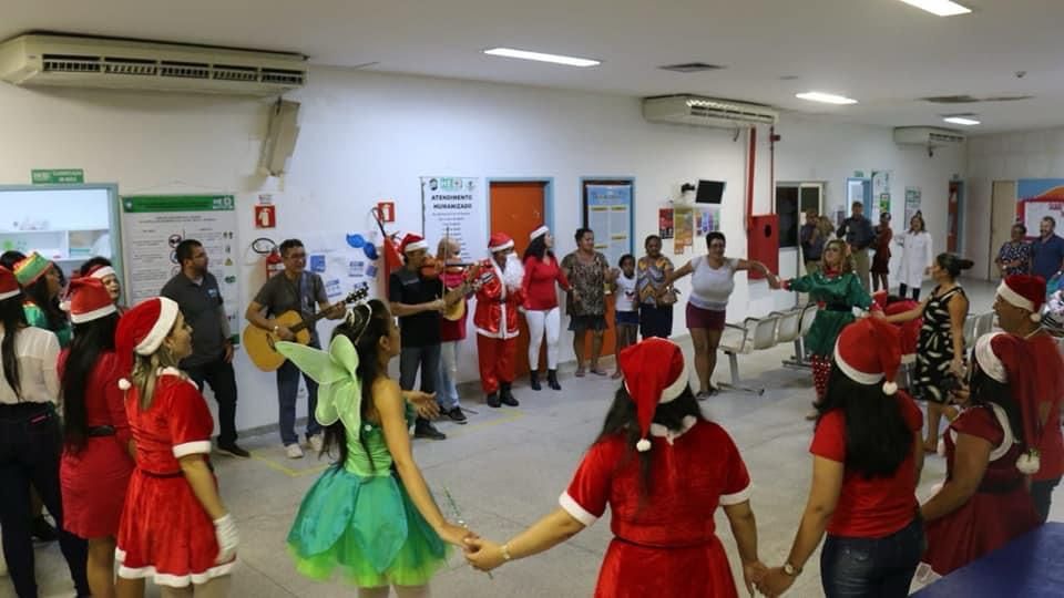 Leia mais sobre o artigo Hospital de Emergência do Agreste tem programação especial para celebrar Natal e Ano Novo