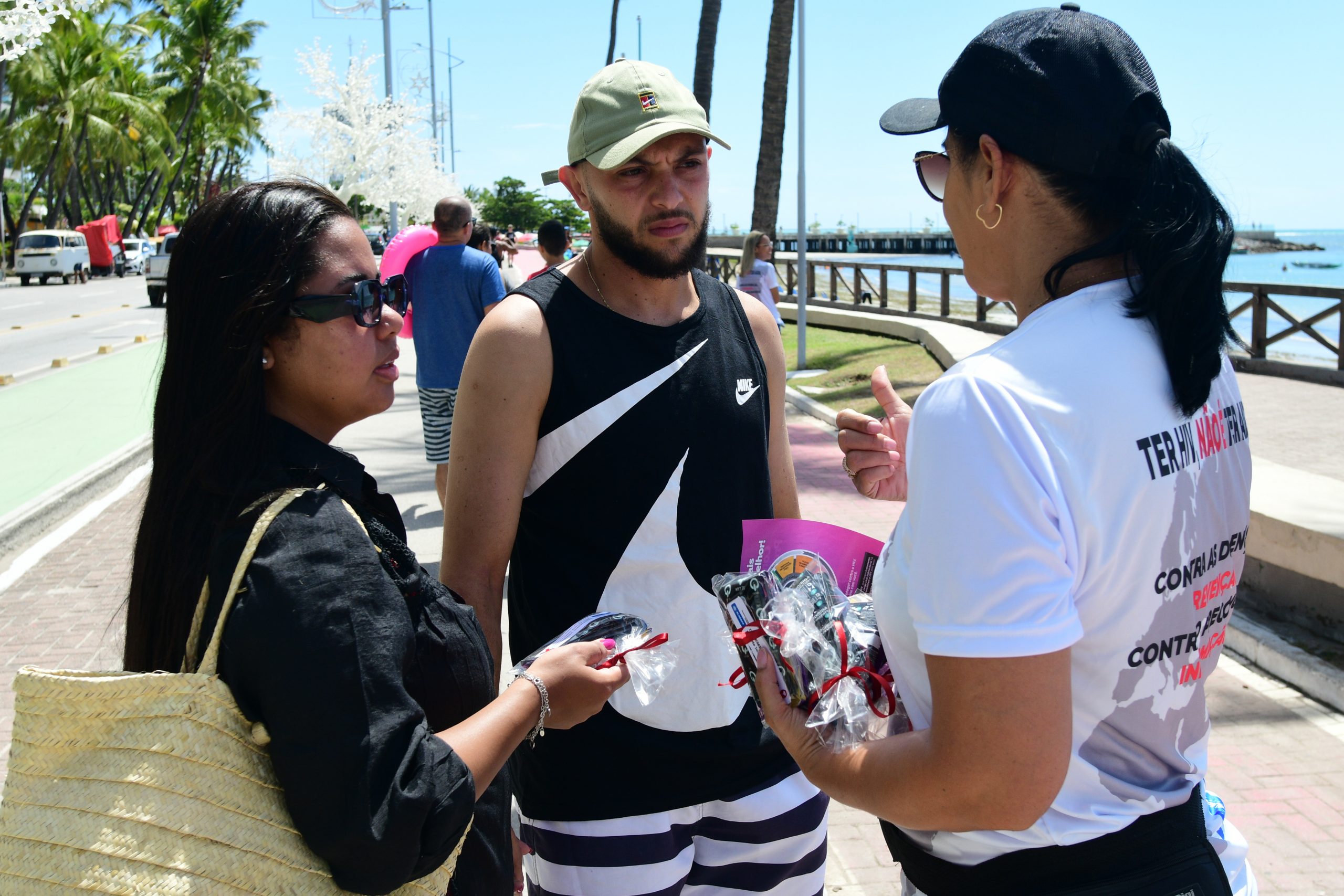 Leia mais sobre o artigo Saúde promove ações educativas e testes rápidos para infecções sexualmente transmissíveis na orla de Maceió
