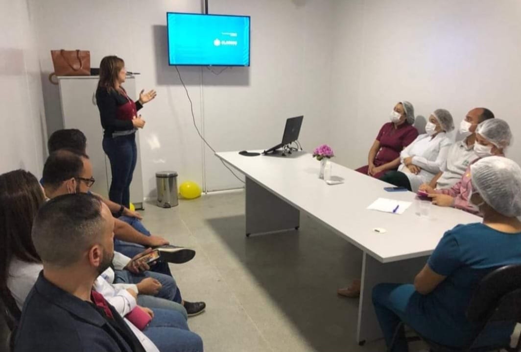Leia mais sobre o artigo Sesau capacita técnicos do Hospital Municipal João Lyra Filho para atender pessoas em situação de rua