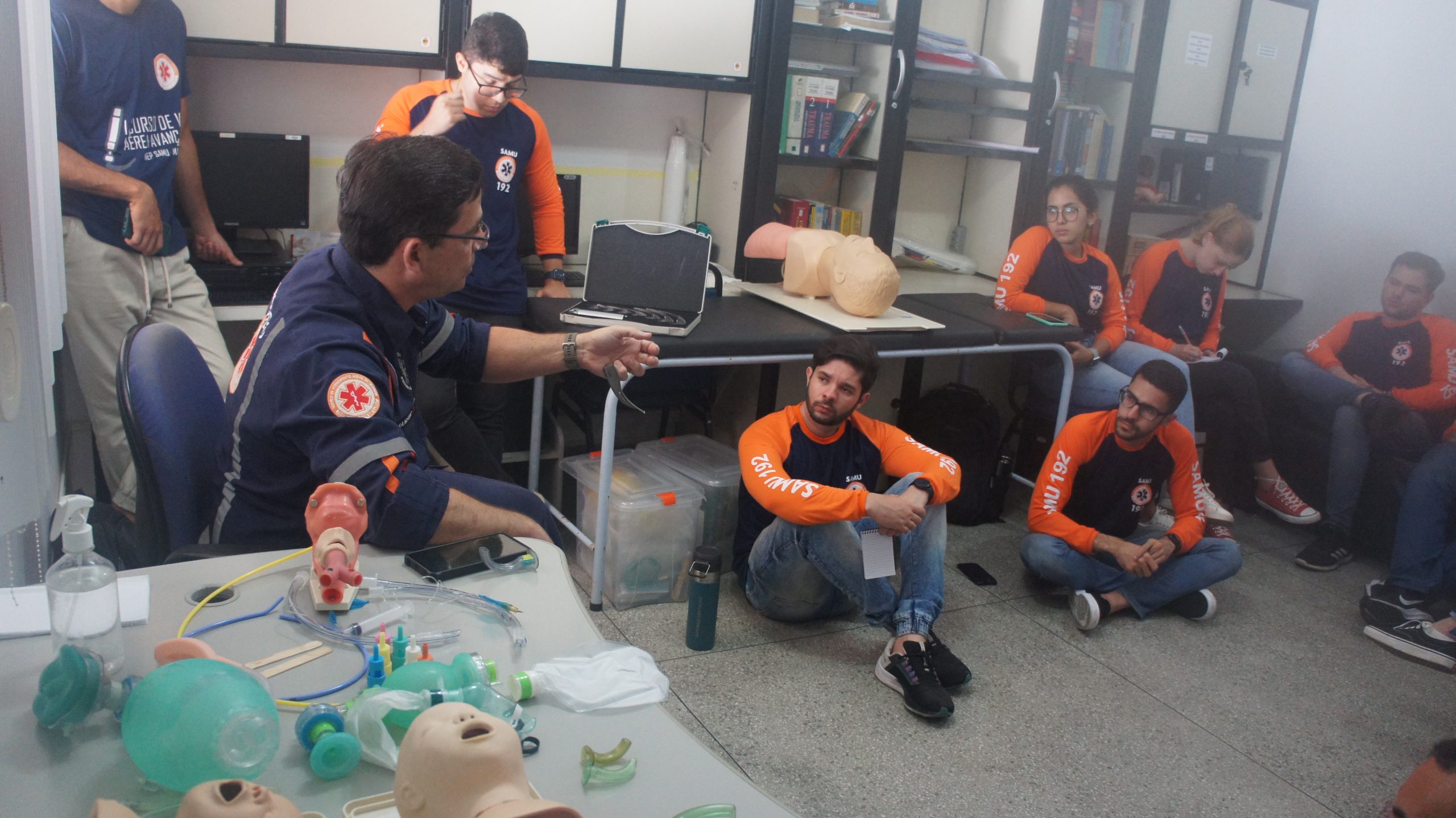 Leia mais sobre o artigo Samu treina estudantes de medicina para atendimento pré-hospitalar