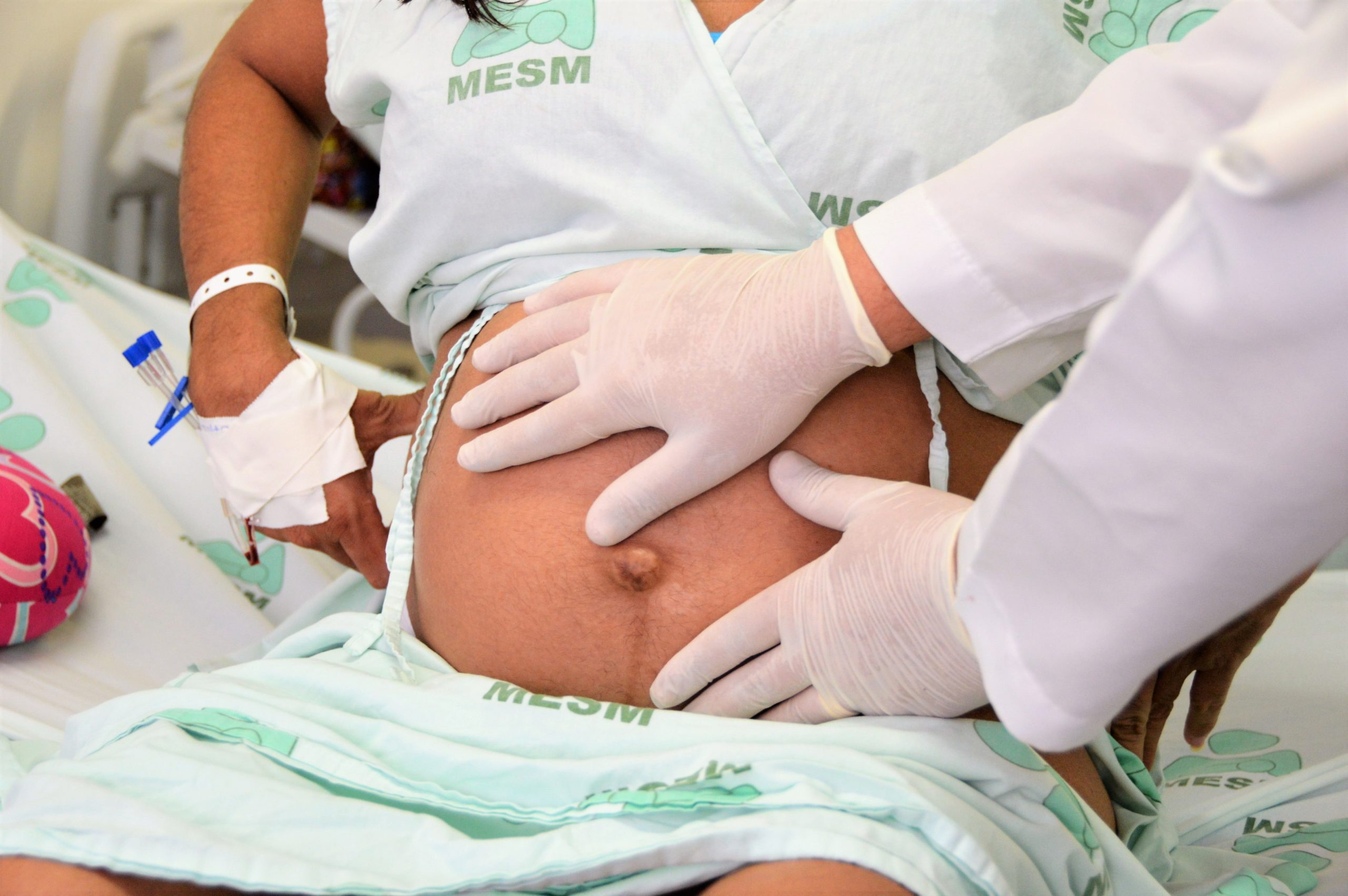 Leia mais sobre o artigo Sesau orienta mães sobre prevenção e tratamento à sífilis congênita