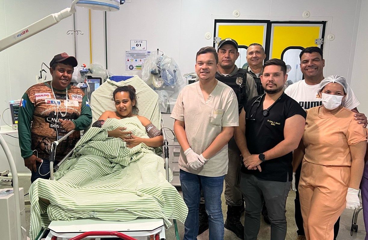 Leia mais sobre o artigo Equipe da UPA Jacintinho faz parto de gestante que entrou em trabalho de parto antes de chegar à maternidade