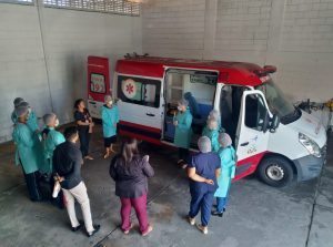 Servidores do Samu são capacitados sobre produtos de limpeza para higienização segura das ambulâncias