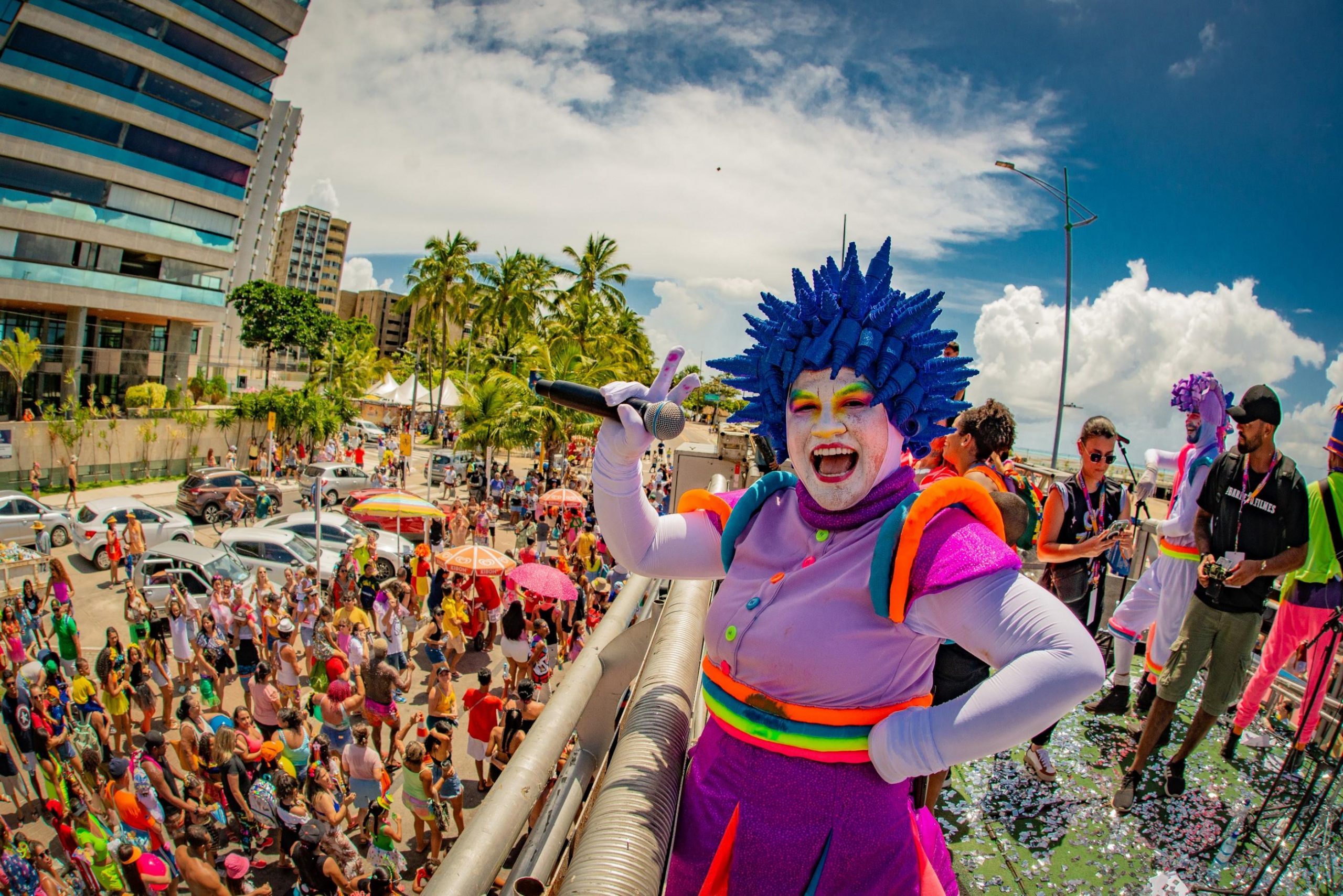 Leia mais sobre o artigo Sol e carnaval: combinação exige cuidados redobrados com a pele