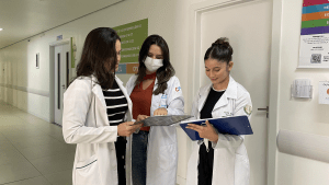 Nutricionistas do Hospital da Criança realizam ação para lembrar o Dia Mundial da Obesidade