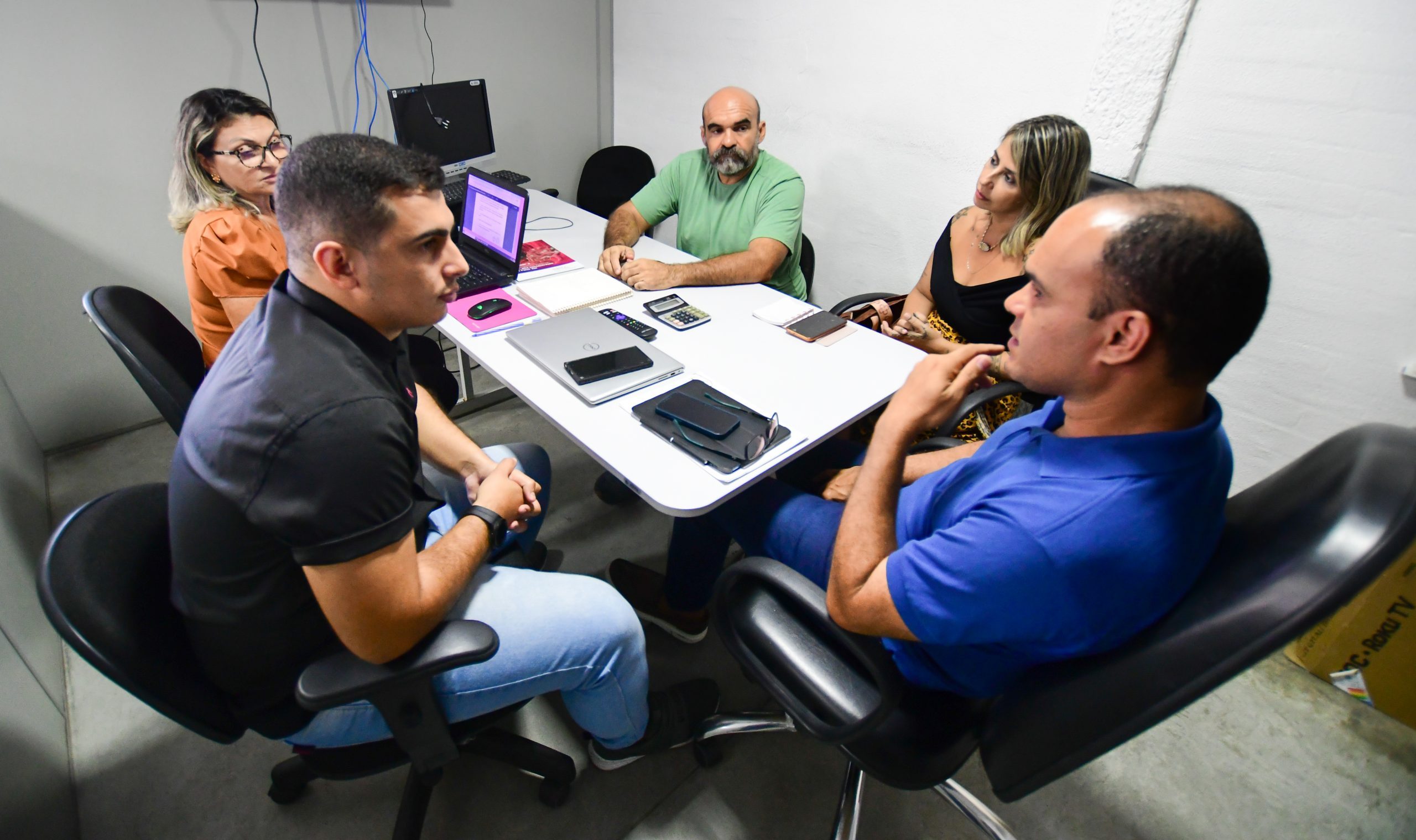Leia mais sobre o artigo Sesau discute parceria para provável convênio com a Farmácia Universitária da Ufal 