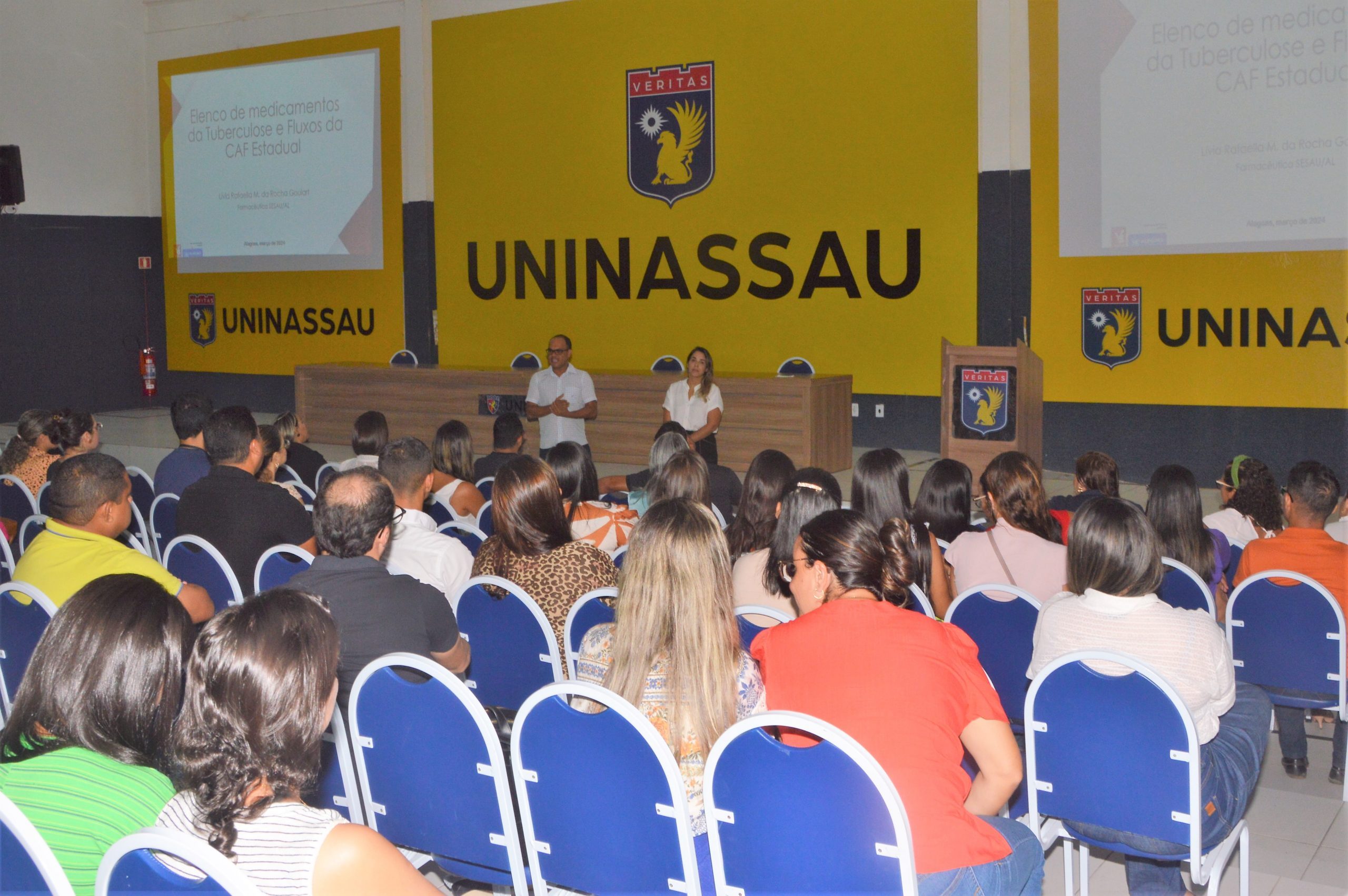 Leia mais sobre o artigo Sesau promove seminário sobre distribuição de medicamentos para tuberculose