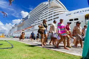 Posto de Atendimento da Sesau no Porto de Maceió atende turistas de mais um transatlântico