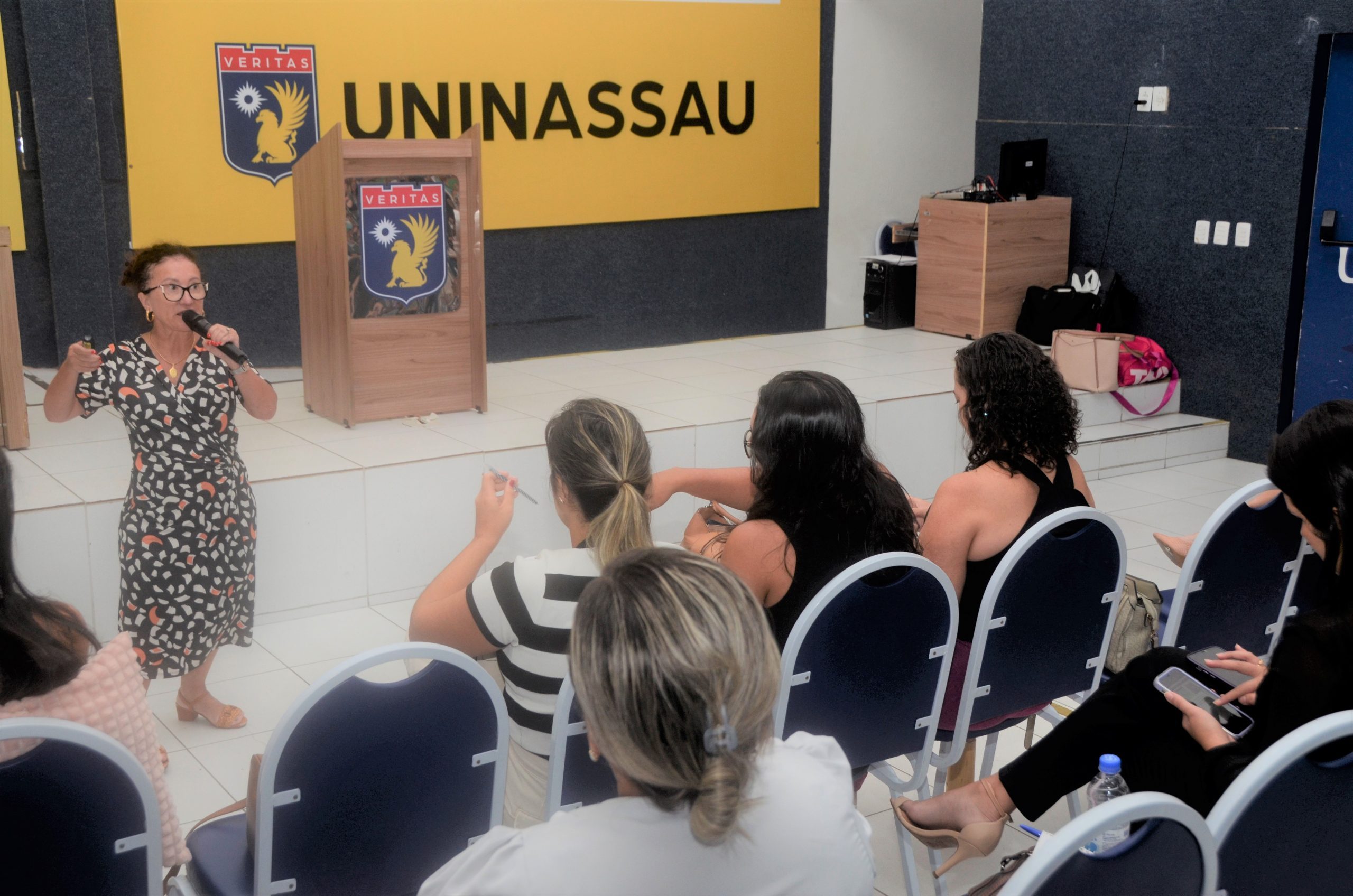 Leia mais sobre o artigo Sesau promove Seminário Estadual da Tuberculose e reúne técnicos dos 102 municípios