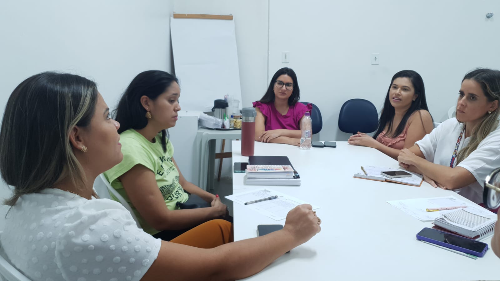 Leia mais sobre o artigo Sesau garante fortalecimento e investimentos na Área Lilás do Hospital de Emergência do Agreste