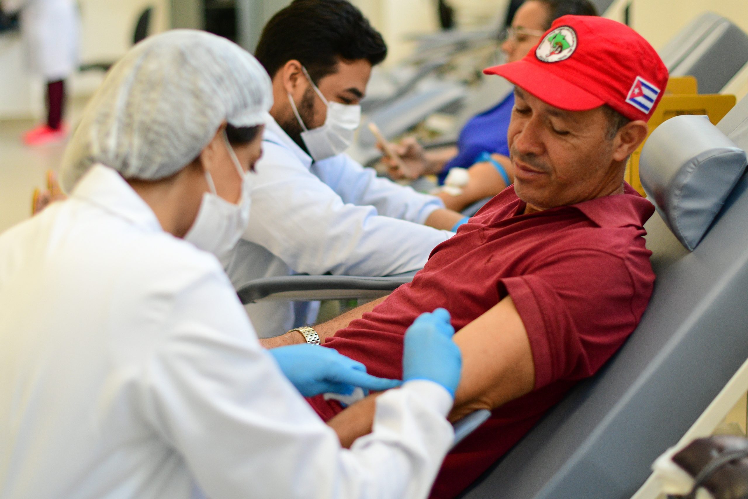 Leia mais sobre o artigo Para manter estoque de sangue estabilizado na Páscoa, Hemoal faz coleta externa em Porto Calvo nesta terça-feira (26)