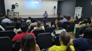 Médicos e enfermeiros são capacitados pela Sesau sobre manejo clínico de pacientes com dengue, Zika e chikungunya