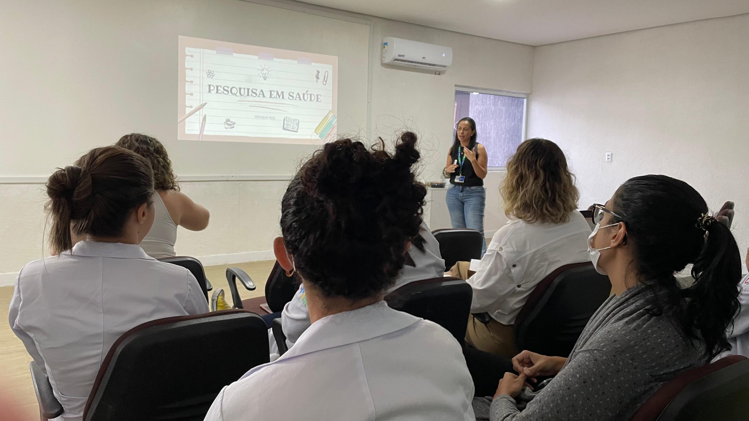Leia mais sobre o artigo Hospital da Criança incentiva profissionais da unidade a realizarem pesquisa em saúde