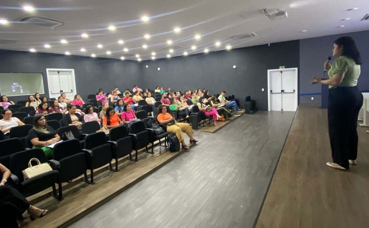 Leia mais sobre o artigo Médicos e enfermeiros da II Macrorregião de Saúde são capacitados sobre Projeto Navegação de Pacientes com Câncer