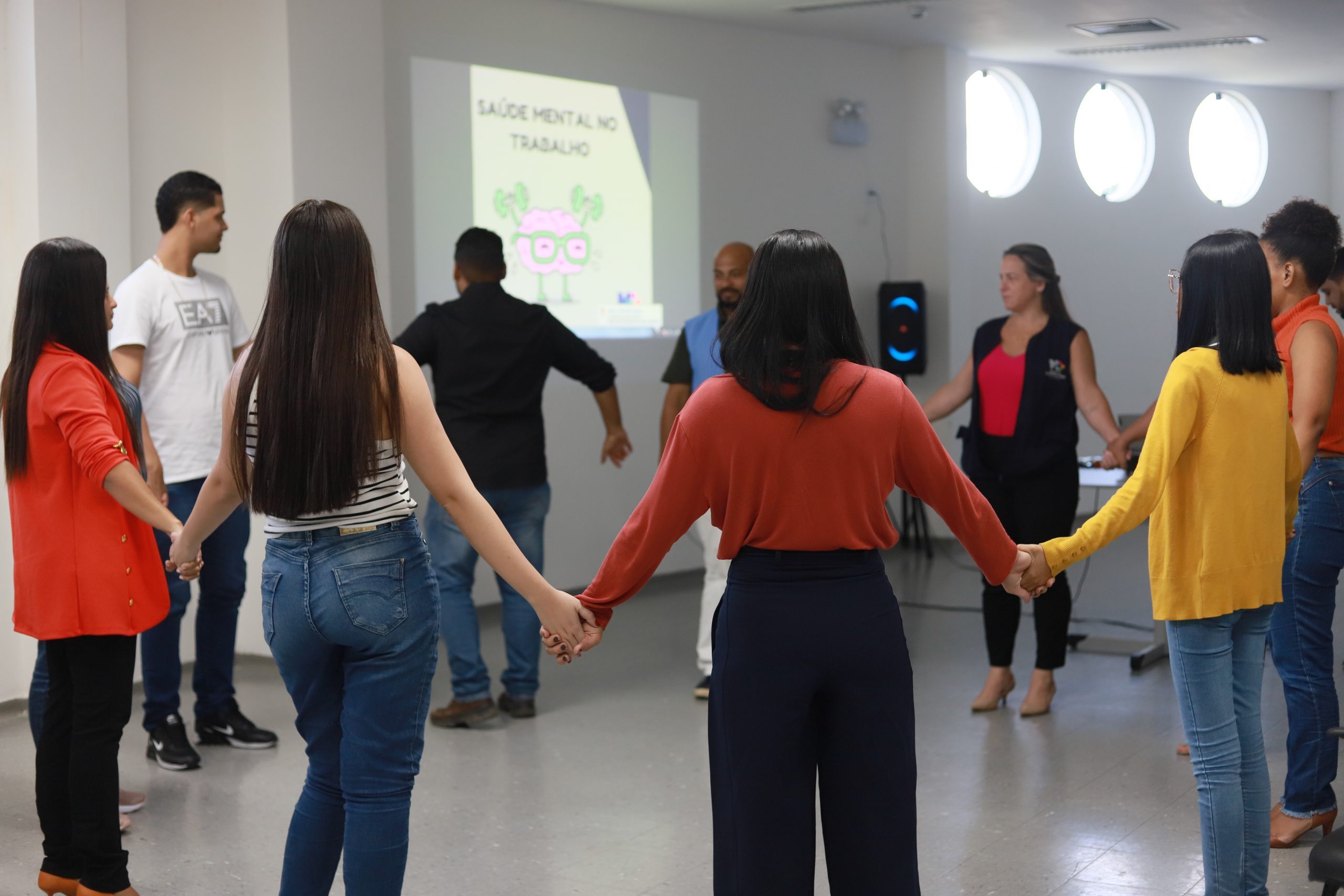 Leia mais sobre o artigo Hospital Metropolitano promove palestras e blitz para promover a saúde e a segurança no trabalho