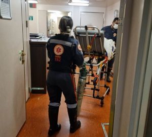 Samu salva a vida de espanhol que teve mal-estar em navio de cruzeiro que atracou em Maceió