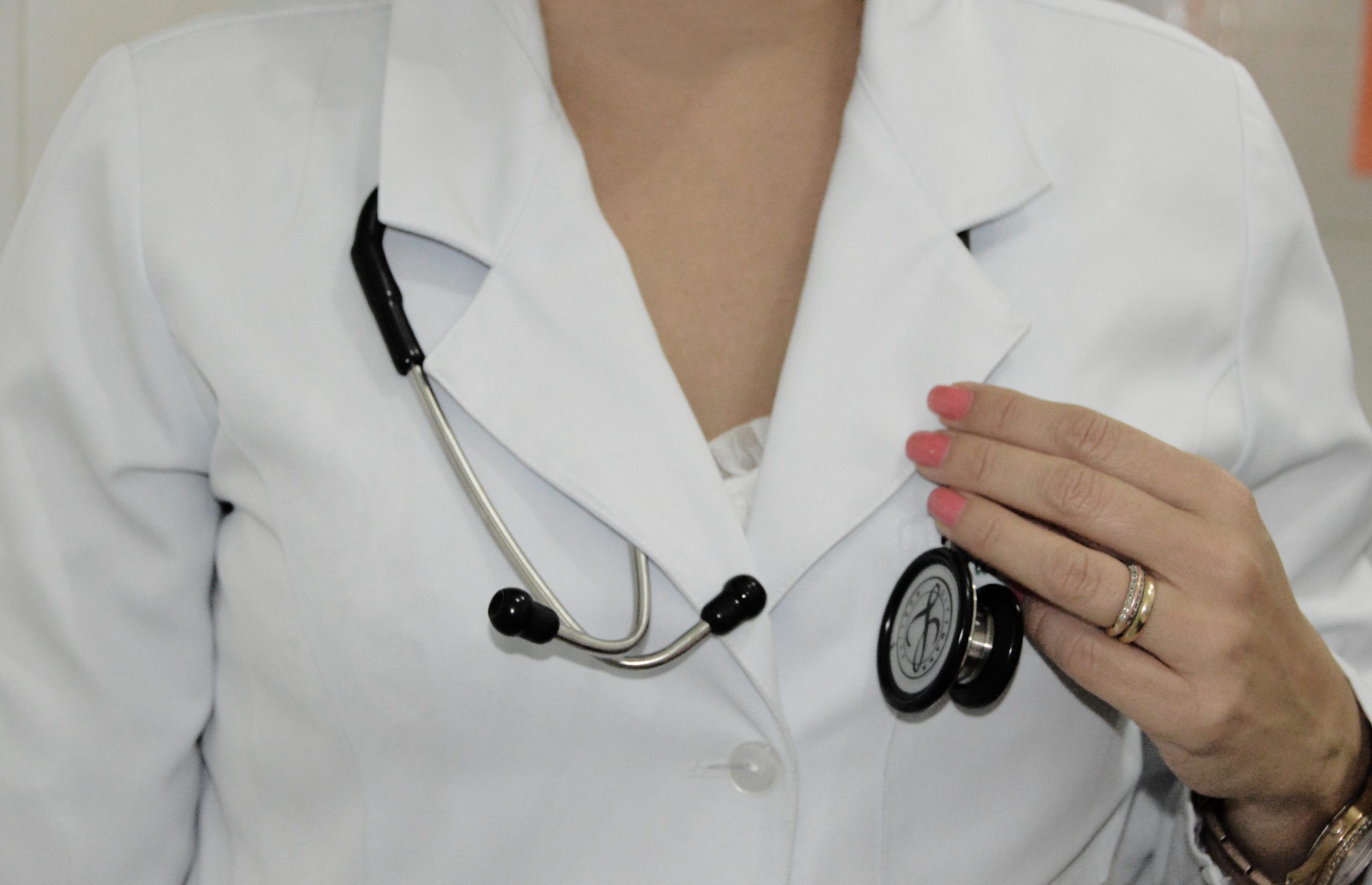 Leia mais sobre o artigo Governo Paulo Dantas zera fila de atendimento inicial a pacientes com câncer