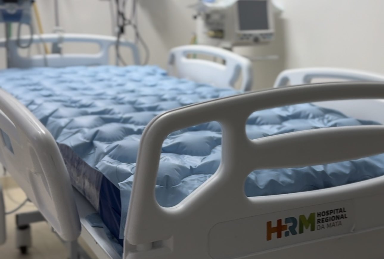 Leia mais sobre o artigo Hospital Regional da Mata recebe colchões pneumáticos e um aparelho para eletroencefalograma