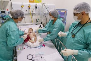 Bebê do Rio Grande do Norte é atendida no Hospital da Criança de Alagoas