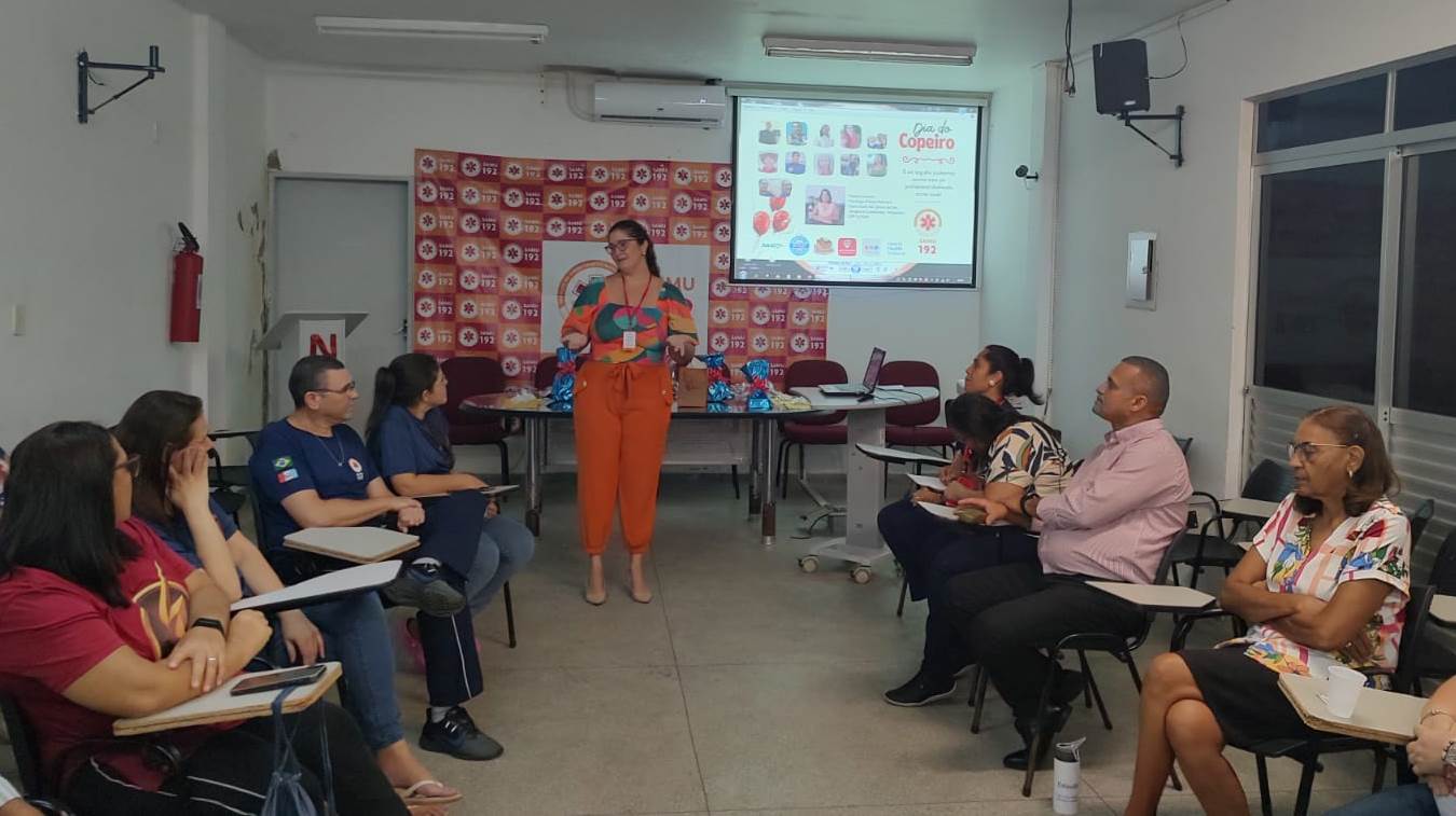Leia mais sobre o artigo Samu realiza Roda de Escuta para homenagear copeiros 