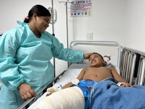 Criança sofre queimaduras no Dia de São João e recebe assistência no Centro de Tratamento de Queimados do HGE