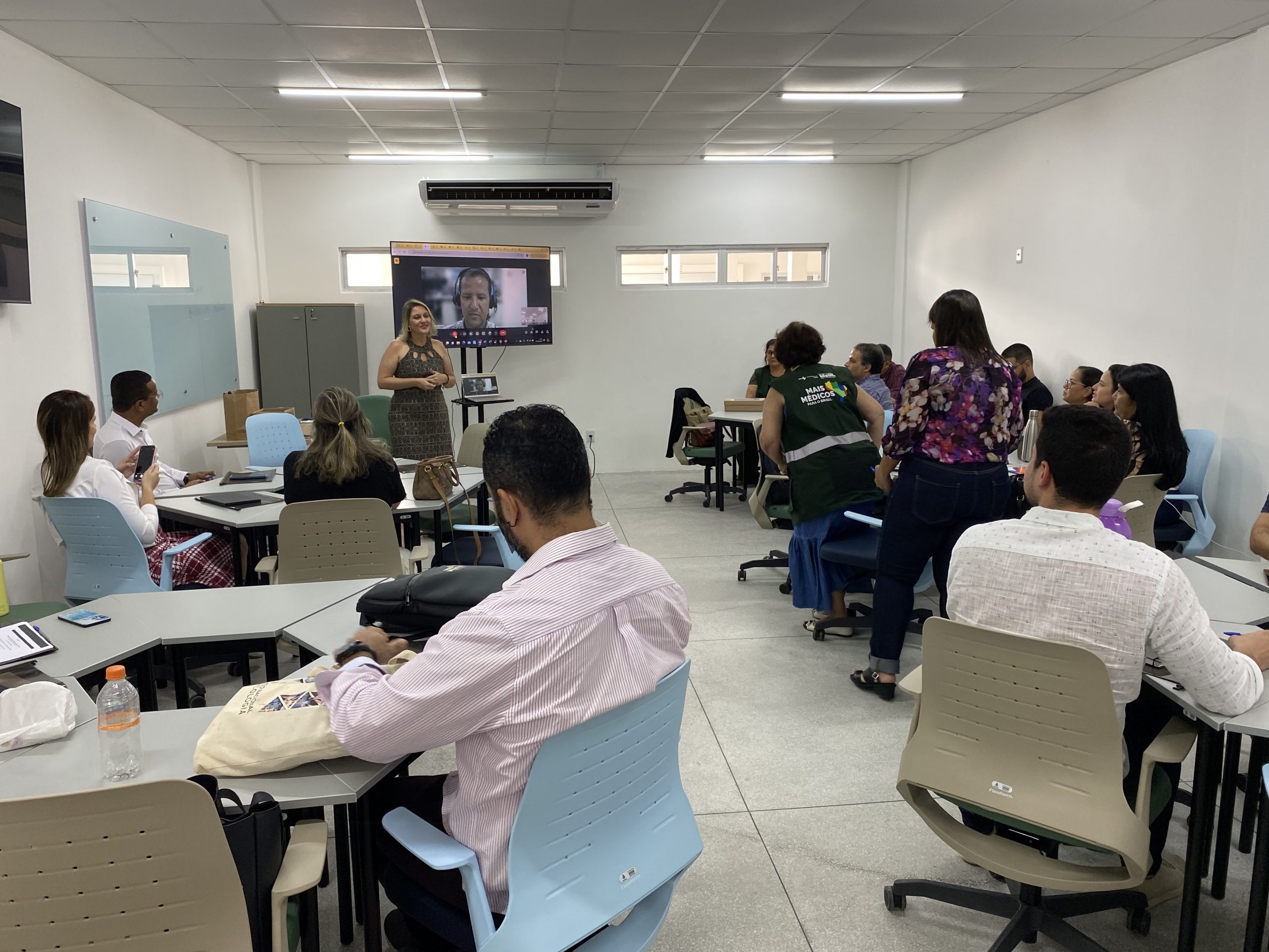 Leia mais sobre o artigo Sesau acolhe supervisores aprovados no PSS do Programa Mais Médicos em Alagoas