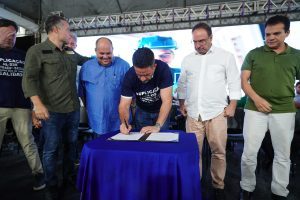 Governador e secretário de Estado da Saúde assinam ordem de serviço para construção do Hospital Metropolitano do Agreste