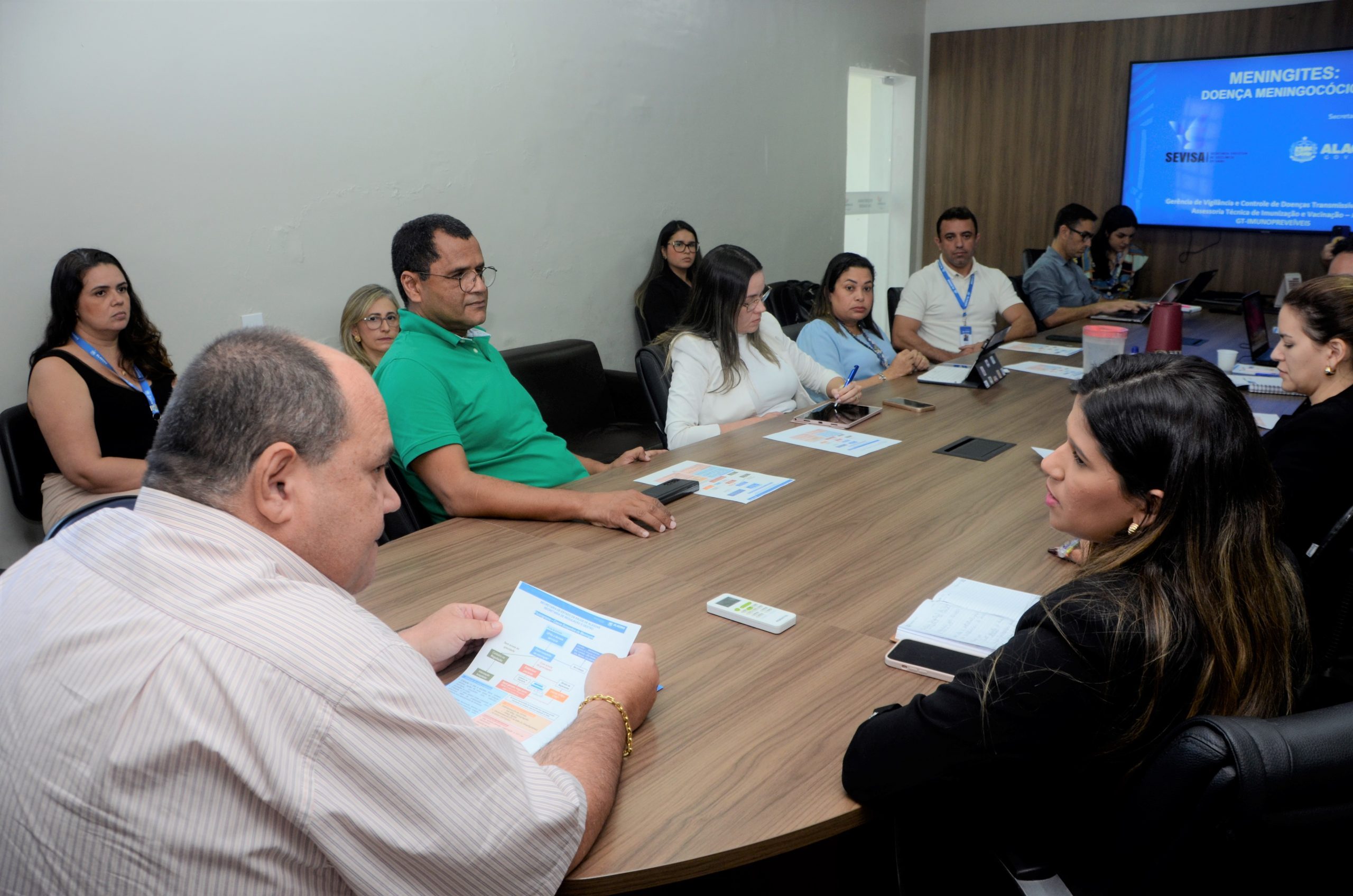 Leia mais sobre o artigo Gestores da Sesau se reúnem com técnicos municipais para discutir casos de meningite em Maceió