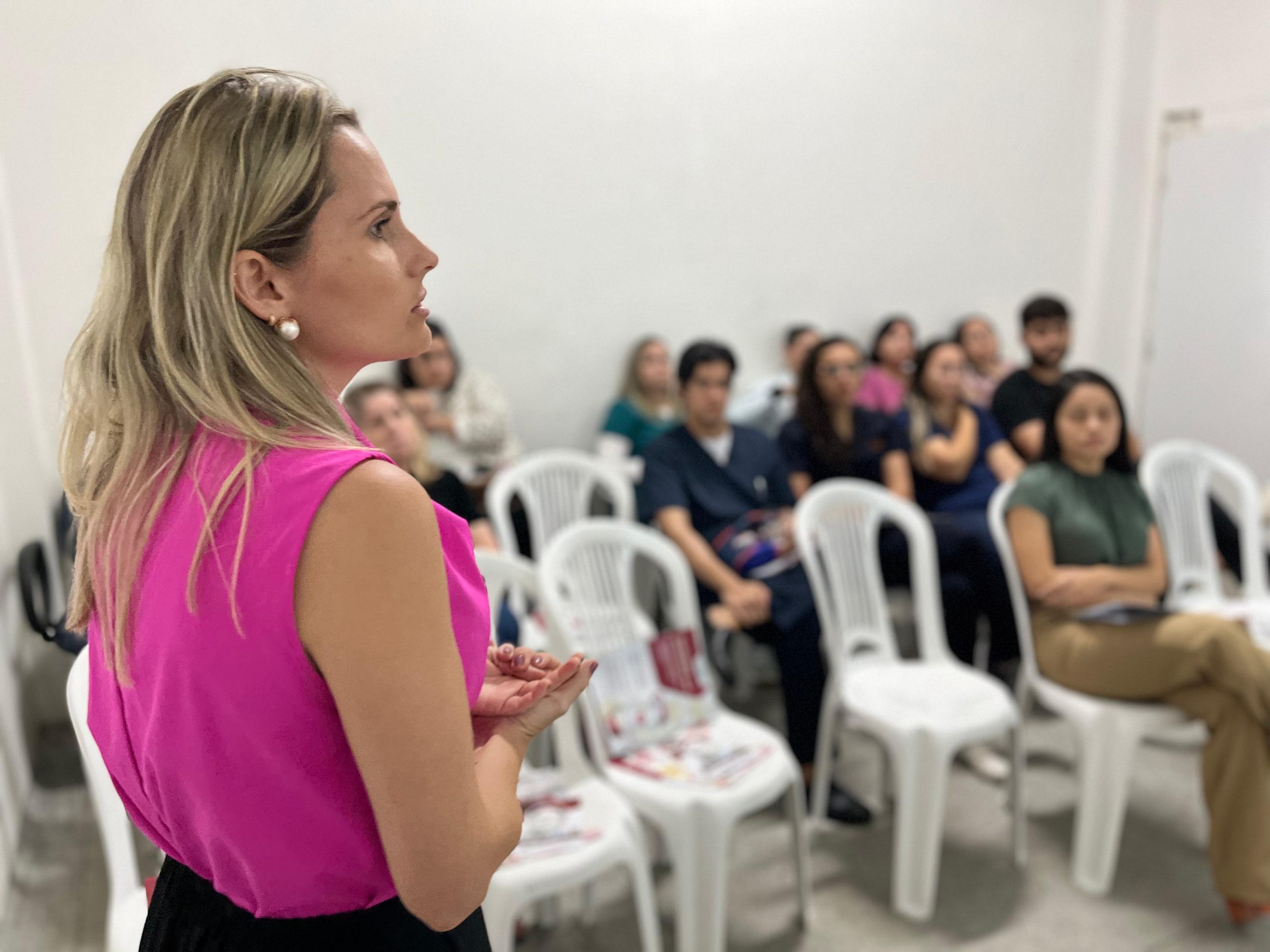 Leia mais sobre o artigo Hospital de Emergência do Agreste promove encontro científico sobre os aspectos nutricionais nas doenças renais